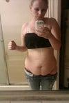 and the front view of this disgusting hangover belly skin ,, without the baby and me being bloated here all that skin actually looks worse !! it falls even more =(
