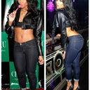 nice pic. i wanna show my tummy too