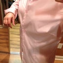 I USE TO BUST OUT OF THIS TOP THE POINT IS LOW MY BOOB USE TO BRING IT UP AND OUT I COULD BARELY BUTTON THIS TOP