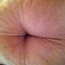 Yes, that is a belly button ... Gross