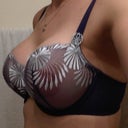 7 weeks 32DD Wacoal bra