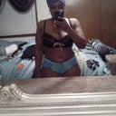 Trying to take a full body picture but I cant see to do it without a full body mirror lol